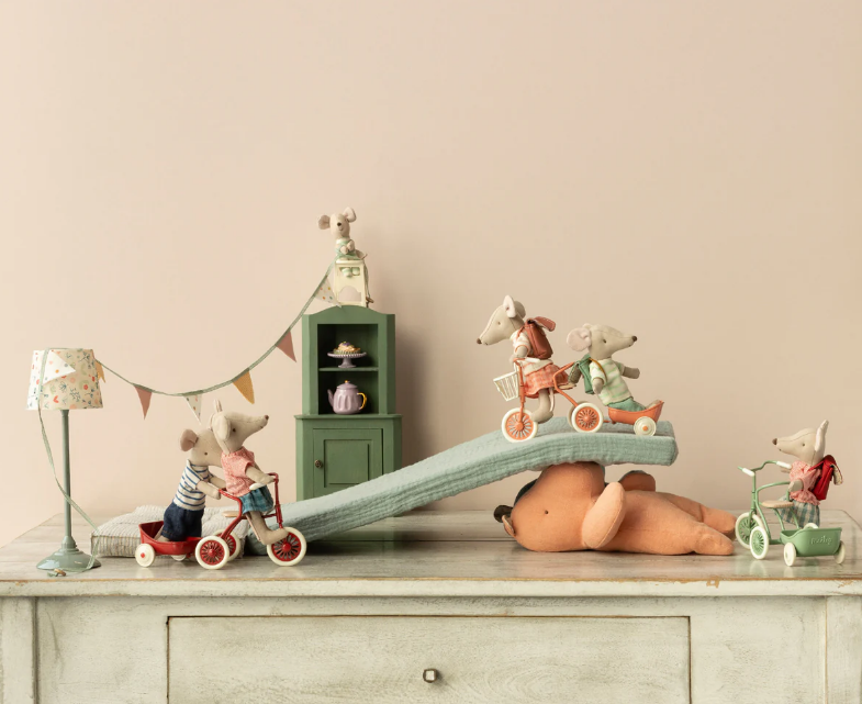 11-4105-00 ABRI A TRICYCLE CORALLO